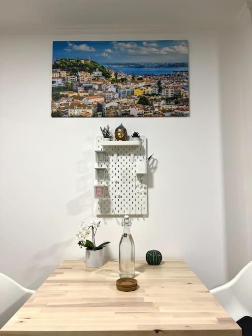 Artistic Digital Getaway - Patio & Great Location! Lisboa Exterior foto