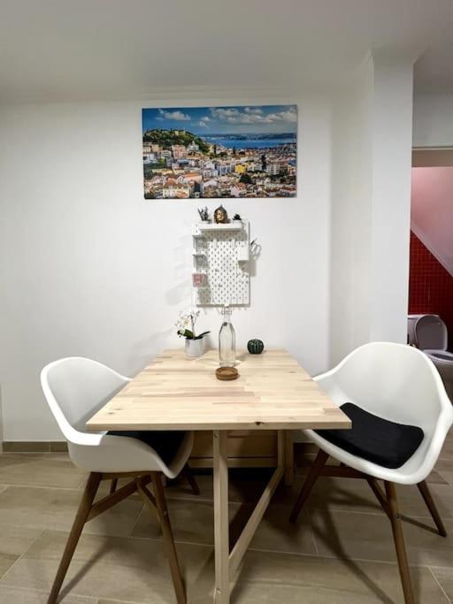 Artistic Digital Getaway - Patio & Great Location! Lisboa Exterior foto