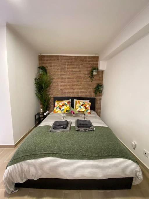 Artistic Digital Getaway - Patio & Great Location! Lisboa Exterior foto